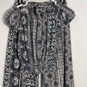 Two piece set, blue patterns